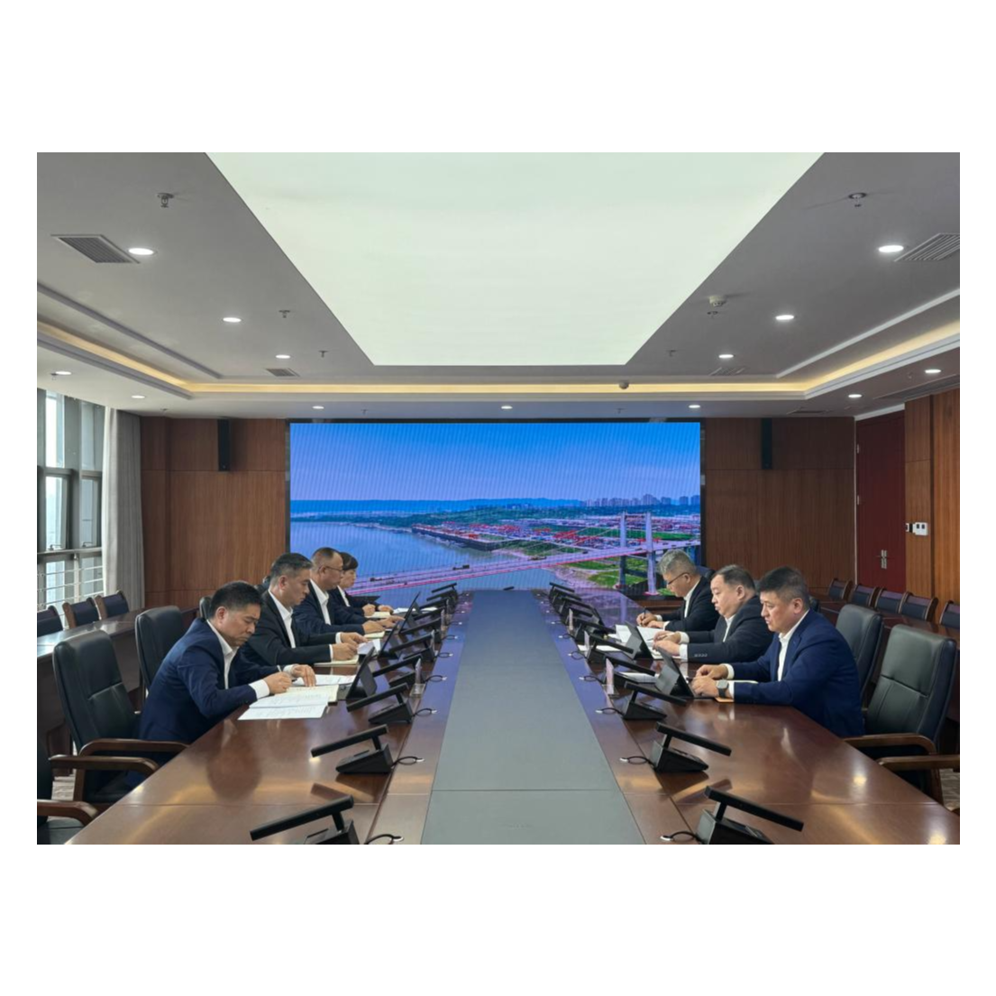 OD体育
党委召开2024年第10次党委理论学习中心组学习会